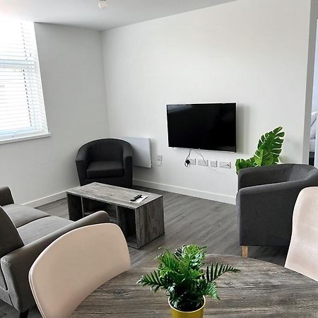 Ascot House Apartments Peterborough Exterior foto